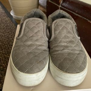 JustFab grey quilted sneakers size 5.5
